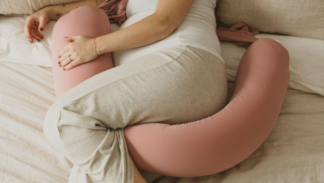 Pregnancy Pillow Guide: How to Choose and Use It - Cuddobaby