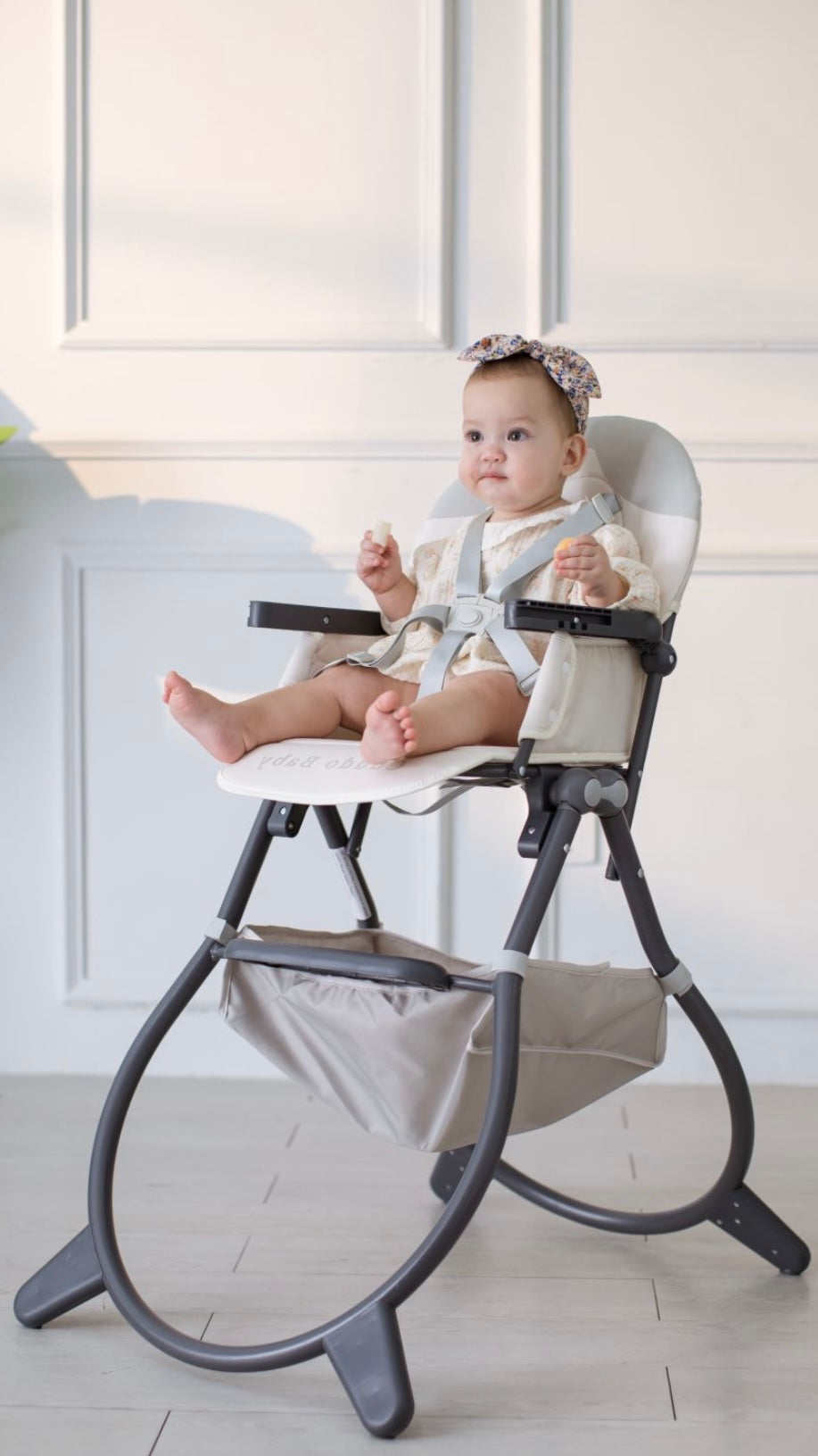 High Chair | Me + Free Vintage Flower Bib