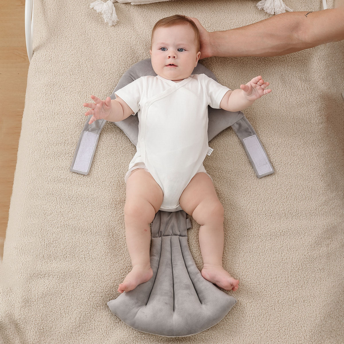 Cuddobaby HuggaPod Portable Baby Seated Support - CuddobabyCuddobaby HuggaPod Portable Baby Seated Support