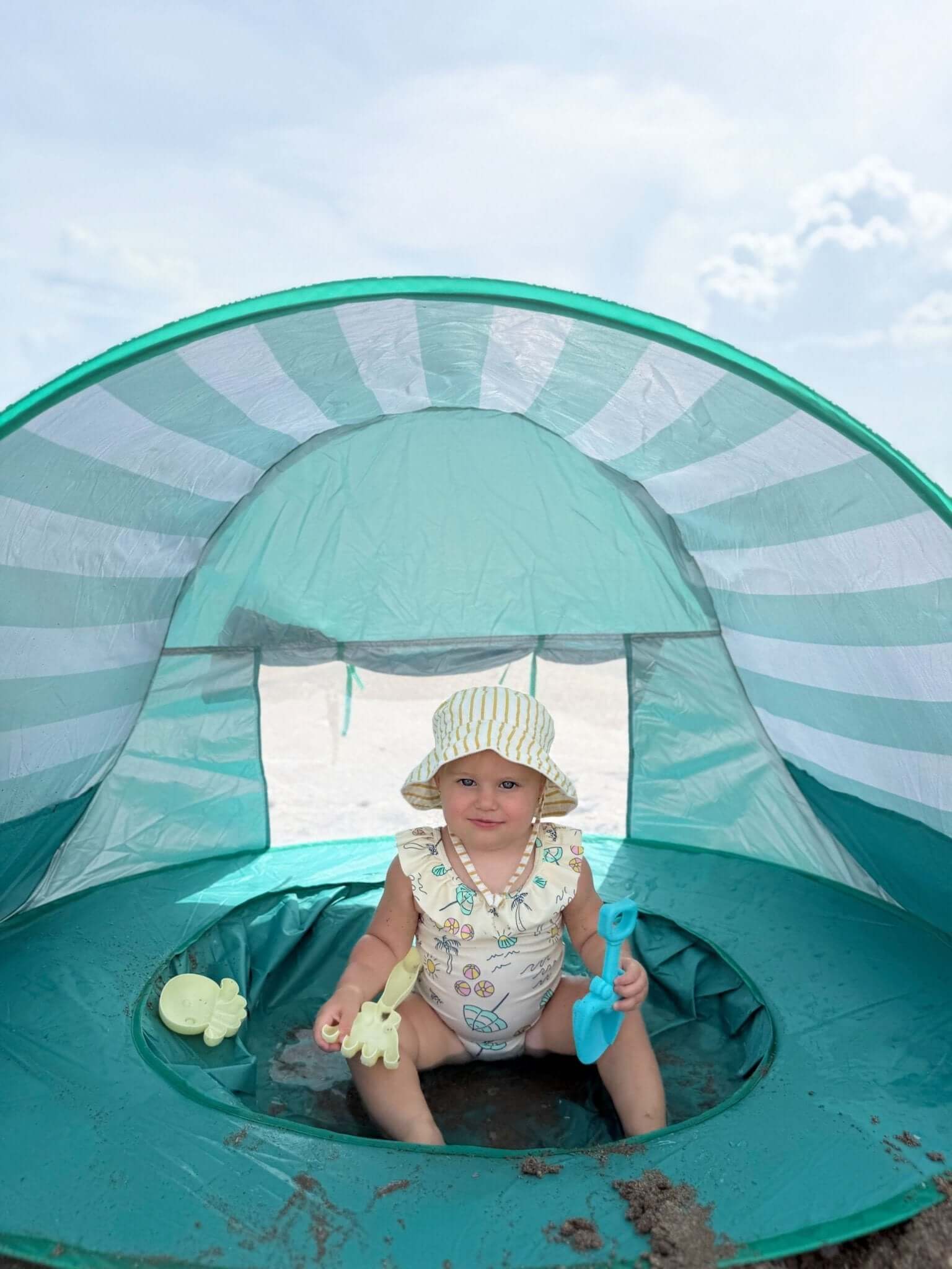 Cuddobaby Summertime - Baby Beach Tent with Pool and Beach Toys - CuddobabyCuddobaby Summertime - Baby Beach Tent with Pool and Beach Toys